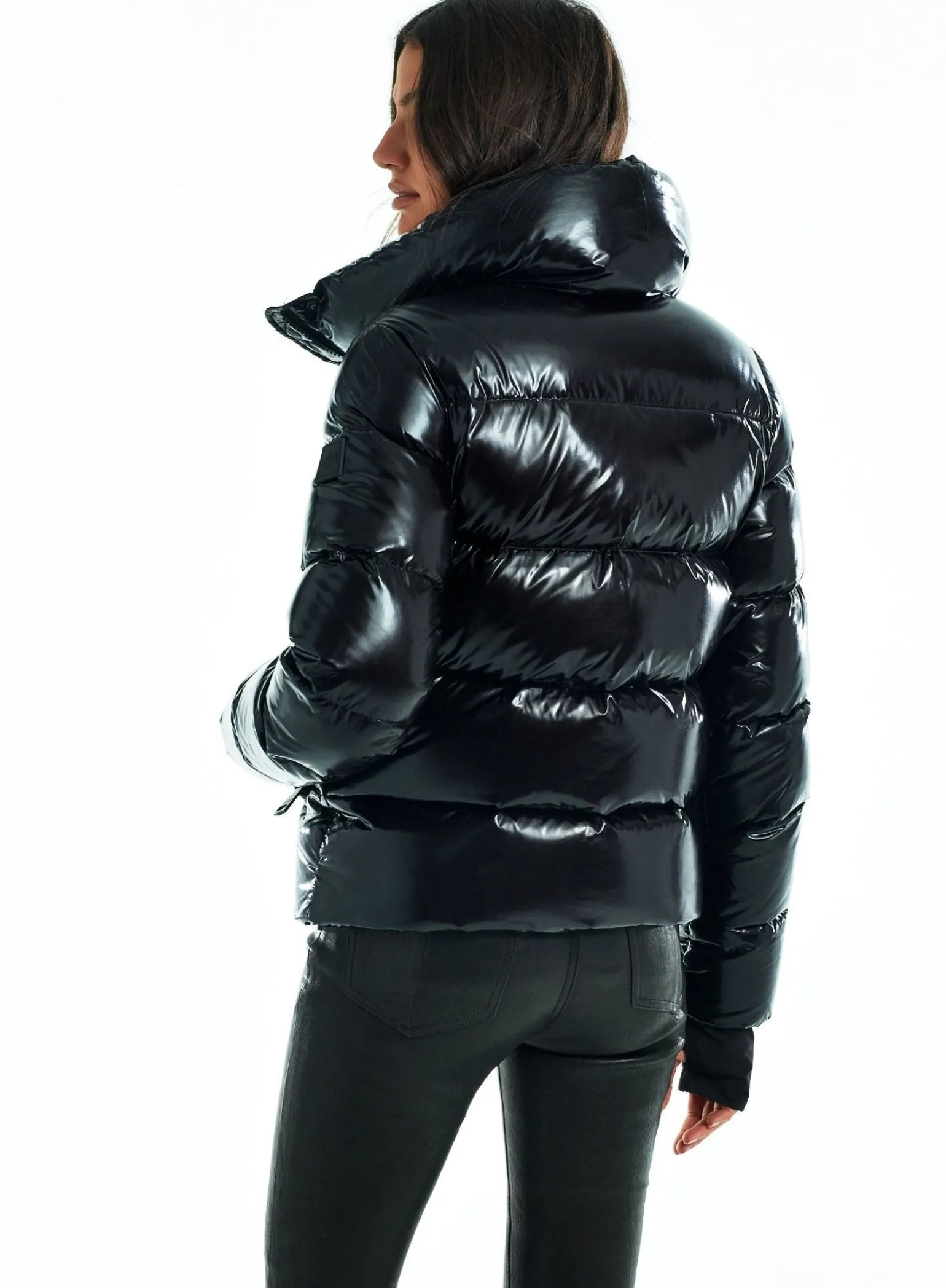 isabel_12.webp Isabel