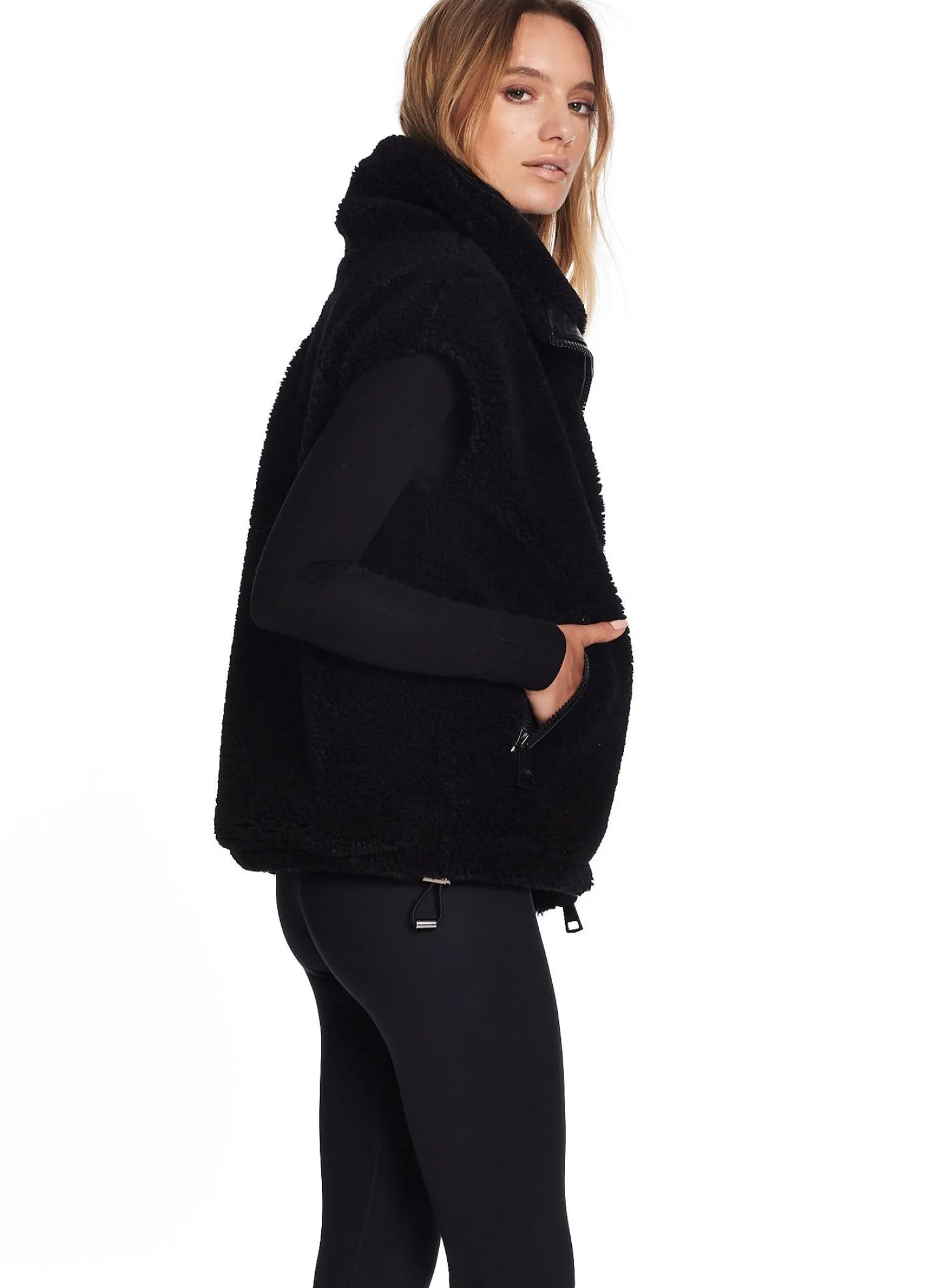 sherpa_vest_8-1.webp Sherpa Vest