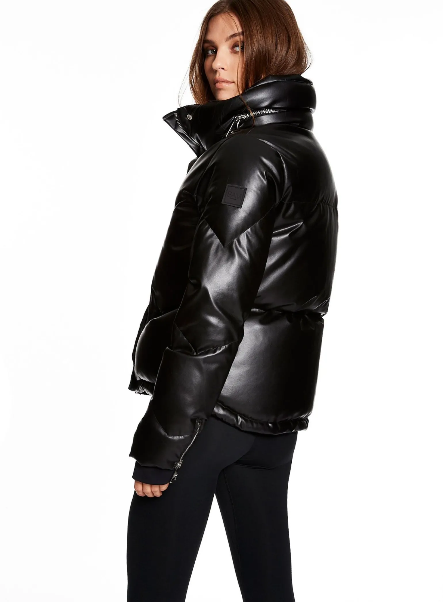 vegan_leather_athlete_10-2.webp Vegan Leather Athlete